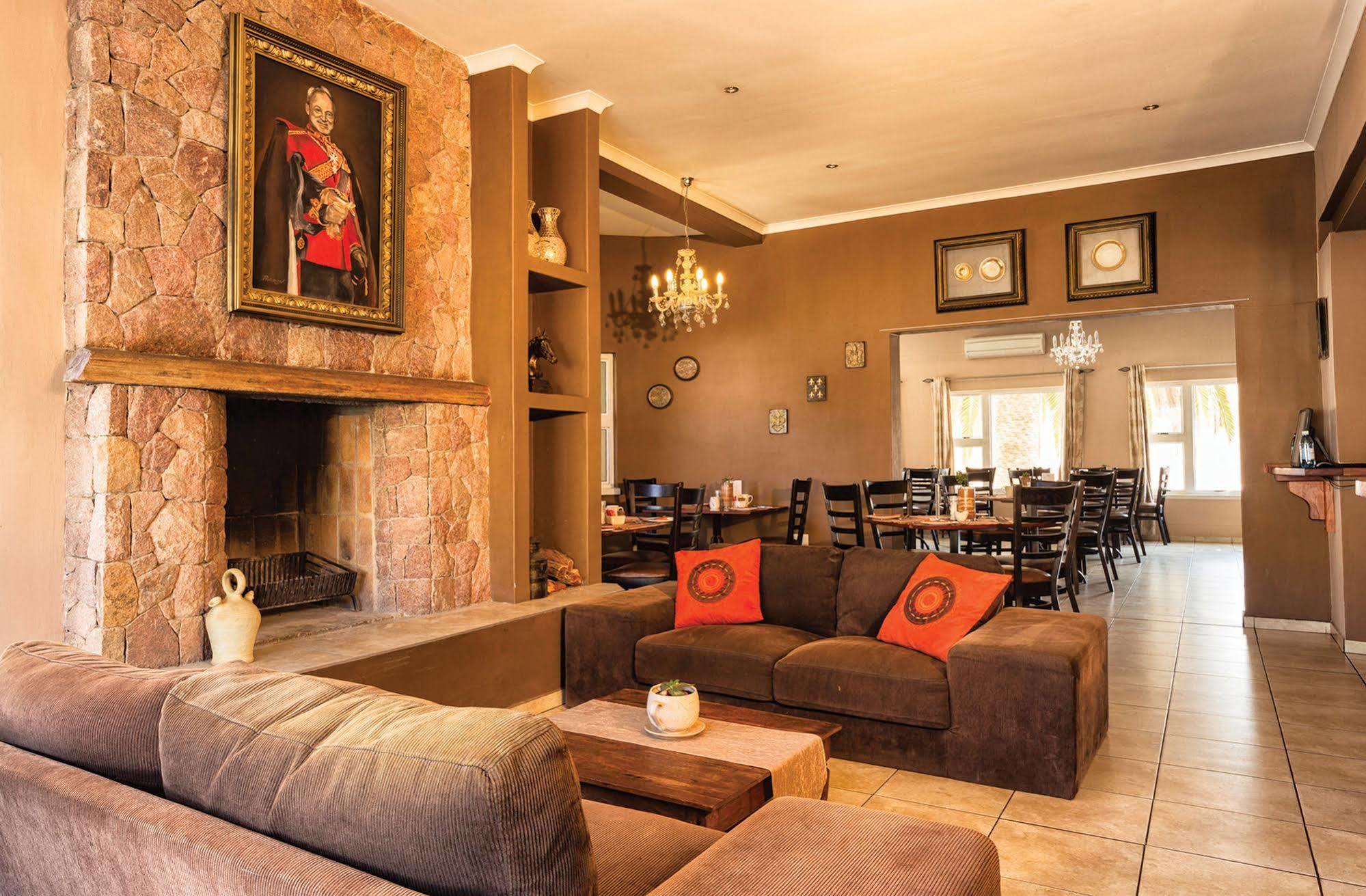 Hotel Zum Kaiser Swakopmund Buitenkant foto