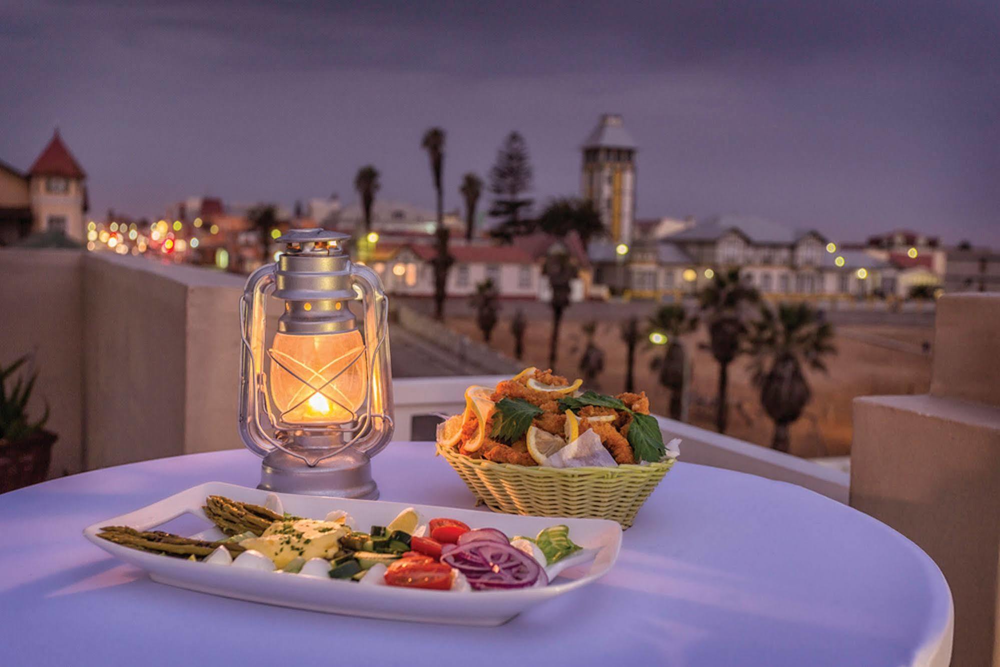 Hotel Zum Kaiser Swakopmund Buitenkant foto