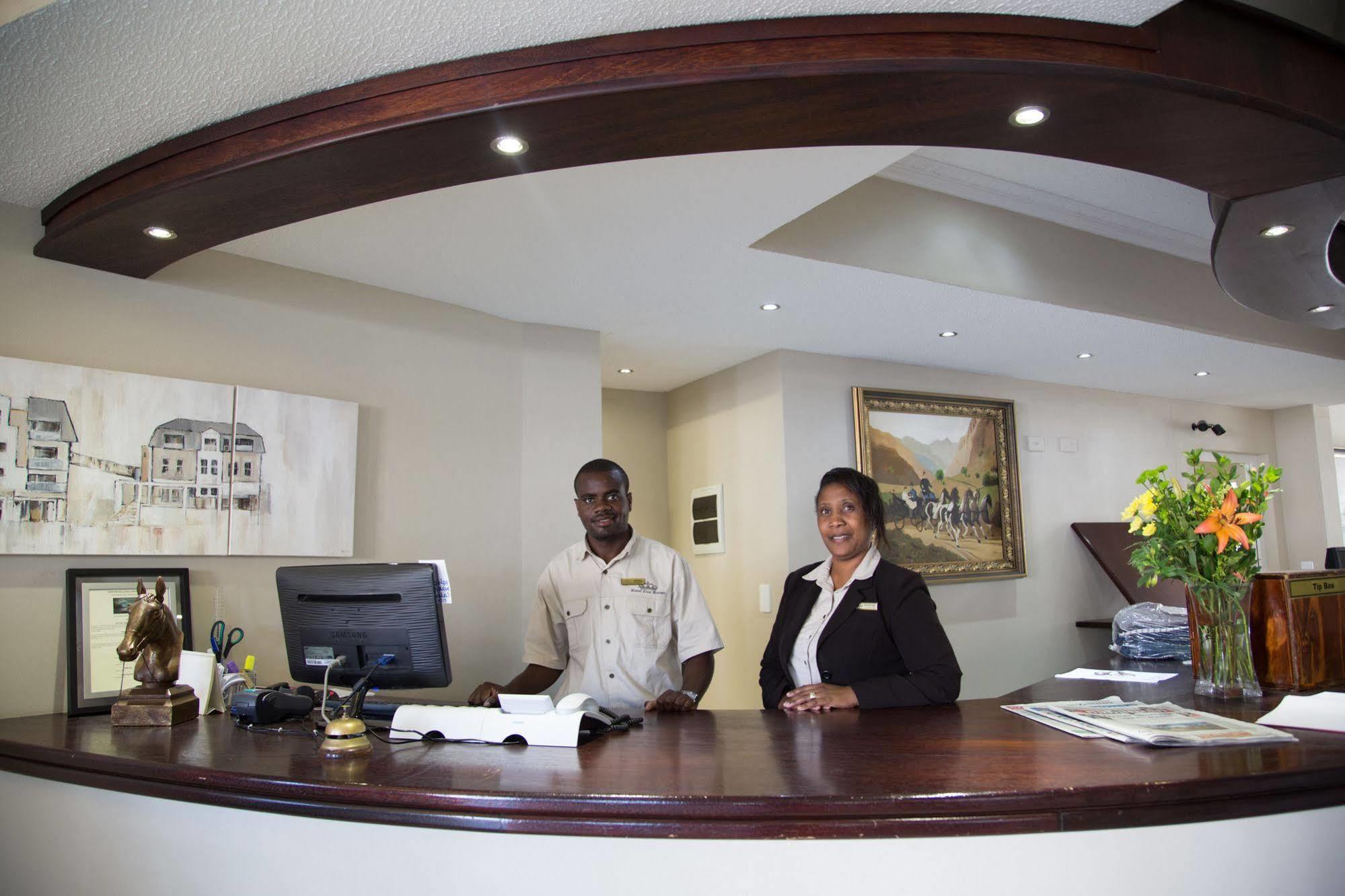 Hotel Zum Kaiser Swakopmund Buitenkant foto