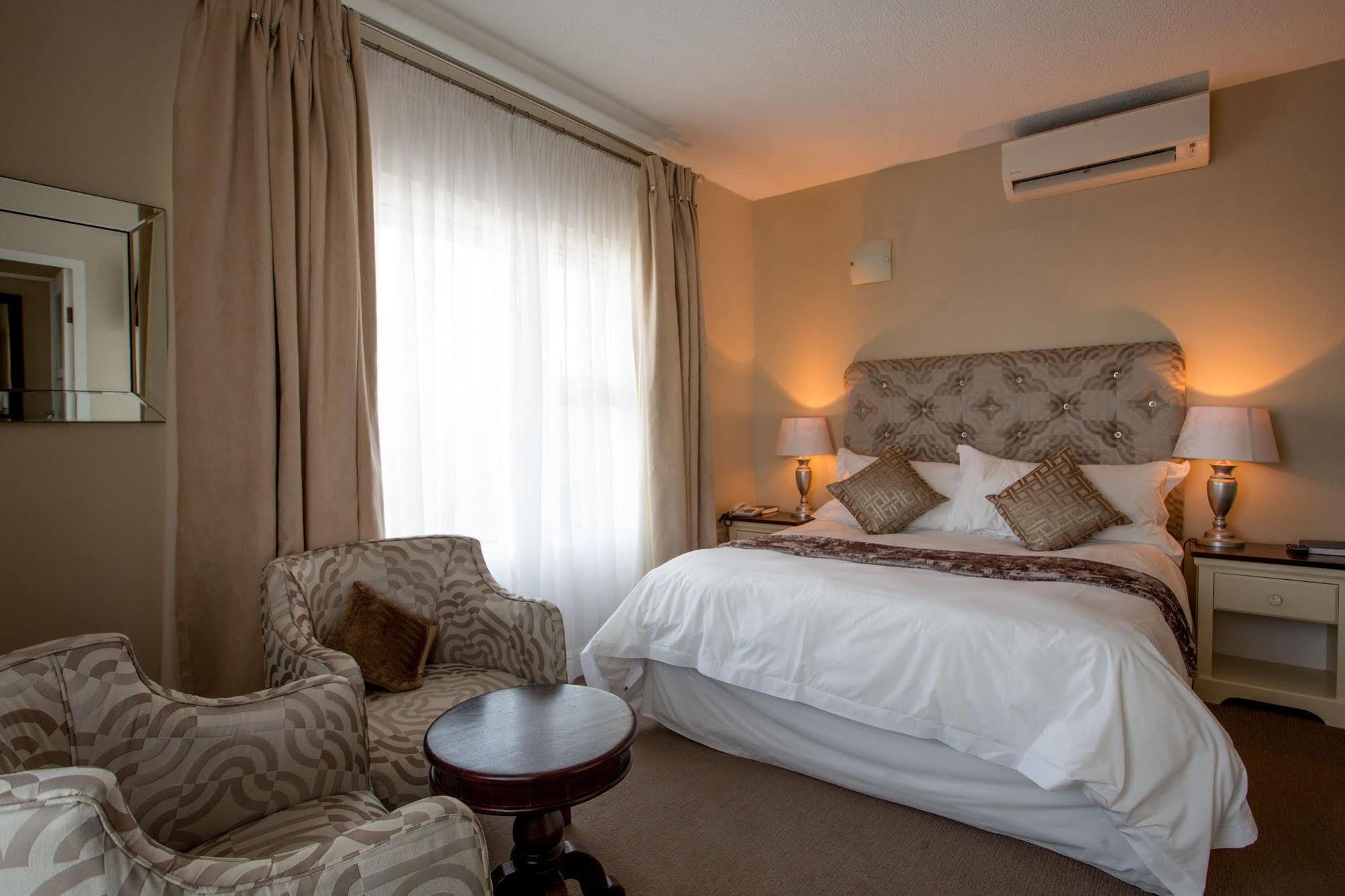 Hotel Zum Kaiser Swakopmund Buitenkant foto