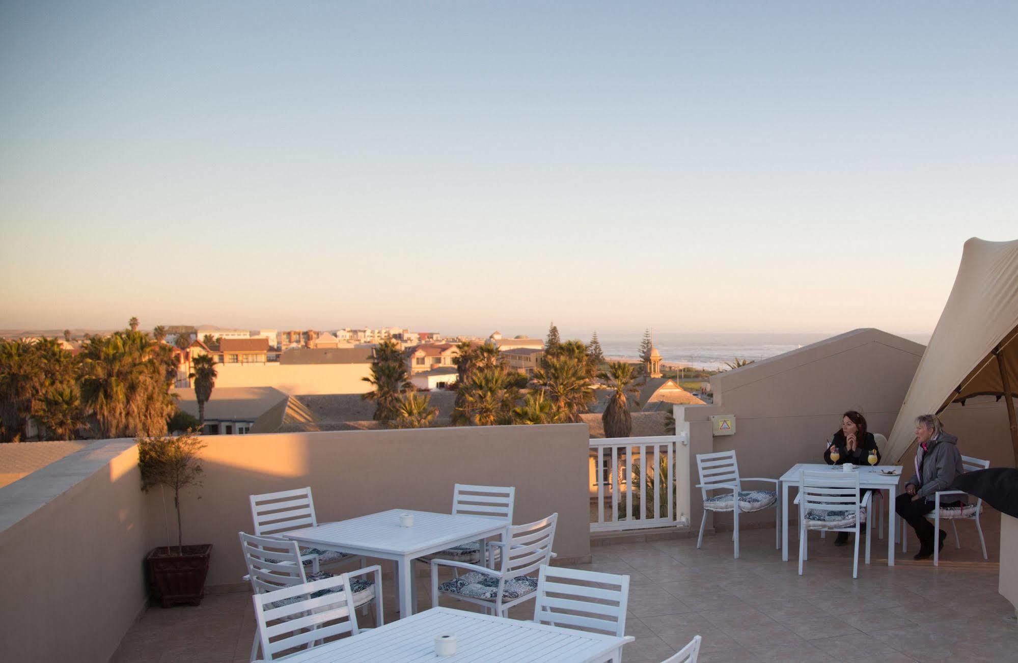 Hotel Zum Kaiser Swakopmund Buitenkant foto