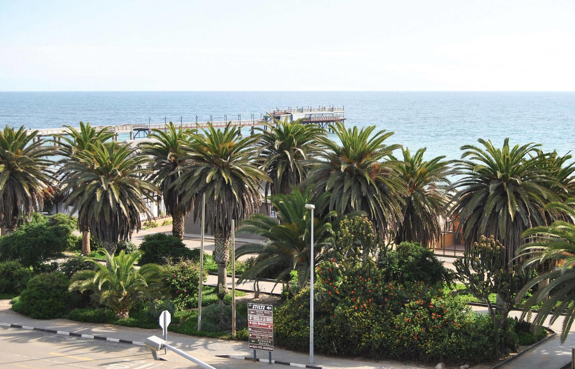 Hotel Zum Kaiser Swakopmund Buitenkant foto